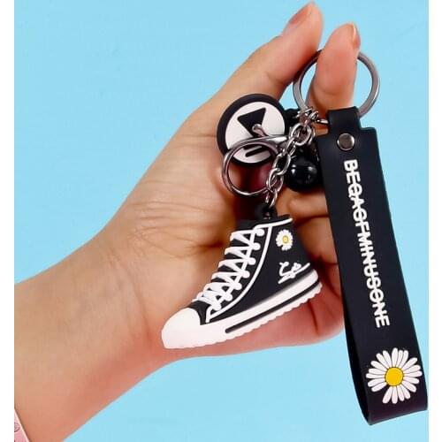 Creative Network Red G-DRAGON Celebrity Style Little Daisy Keychain Canvas Shoe Keychain Keychain Car Bag Hanging Ornaments S387