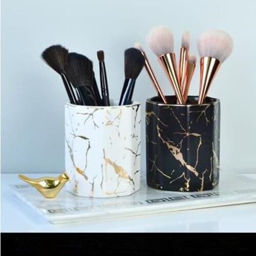 Nordic creative fashion ceramic pen holder, retro makeup brush bucket, pen holder, home decoration crafts