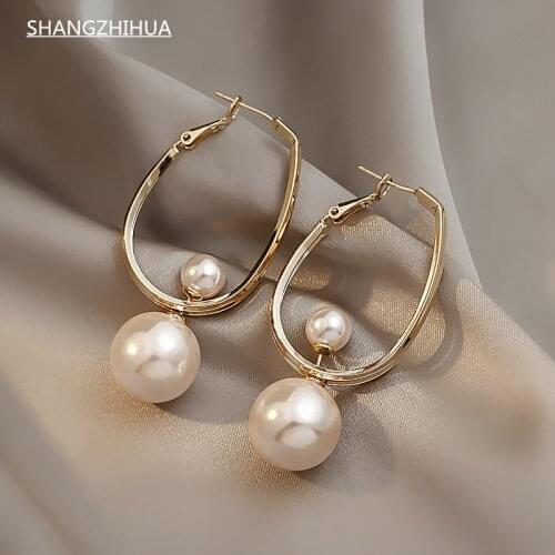 2021 new classic geometric Pearl Pendant Earrings European and American celebrities sexy Earrings Korean womens jewelry