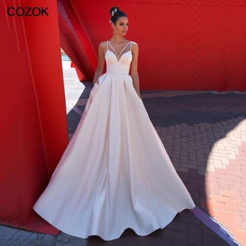 Ivory A Line 2021 Wedding Dresses Satin Sweetheart Spagetti Straps Bridal Gown With Beading Belt Vestido De Novia