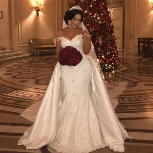 DongFlower Satin Wedding Dresses