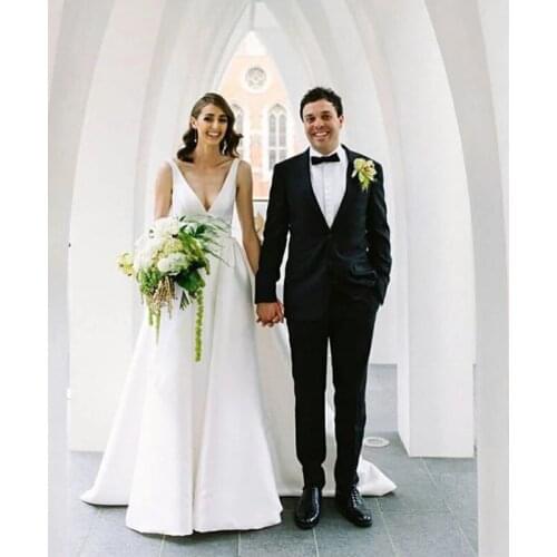 Cheap Wedding Dresses Sleeveless Sexy Deep V-Neck White Ivory Satin Bridal Dresses Backless Sweep Train Vestidos De Noiva