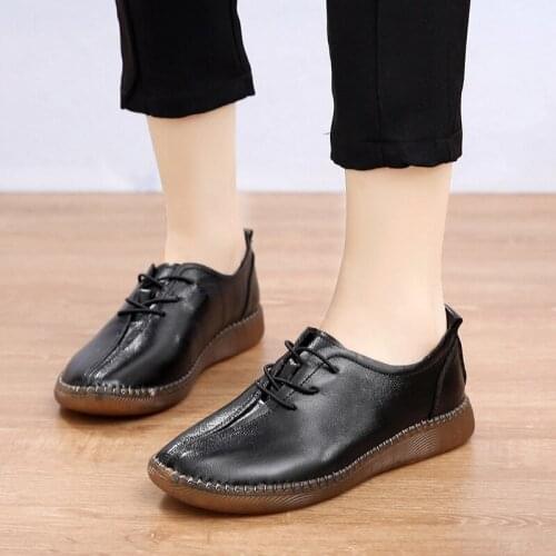2021 New Soft Sole Womens Comfortable Casual Beef Tendon Sole Middle-aged and Elderly Flat Sole Shoes Hand-sewn Women Shoes
