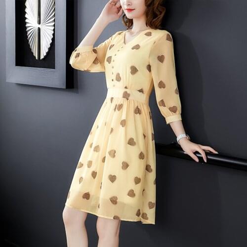 Summer Love Print Chiffon Dress Women Casual V-neck Button Peach Heart OL work Dress Ladies vintage yellow midi Dress robe
