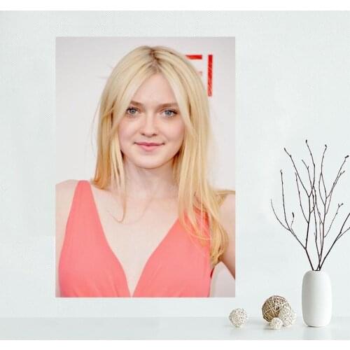 Modern Picture Elle Fanning Poster Paintings For Living Room Wall Art Canvas Fabric Cloth Decoration Poster Wall Art Unframed