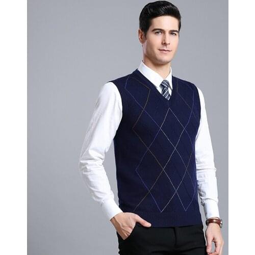 New arrival Male Winter Wool Vest Sweater men Sleeveless Casual Knitted V-neck fashion argyle sweater high quality