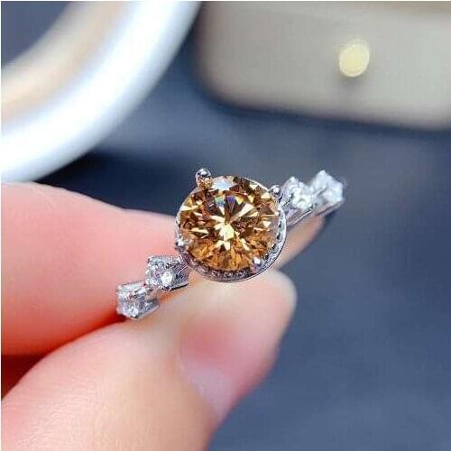 Luxury Simple Four Claw Crystal Ring Elegant Fashion Women Inlay Zircon Adjustable Ring Charm Womens Nightclub Party Jewelry