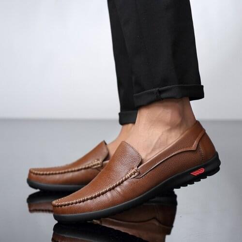 Mens Loafers Leather Luxury Summer Moccasins Men Casual Shoes Men Flats Lightweight Driving Shoes Soft Moccasins Flats Loafers