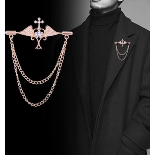 2021 Fashion Jewelry New Korean Gold Chain Crystal Angel Wings Brooch Pins Metal Broche Mujer Lapin Pin Suit Brooches For Men