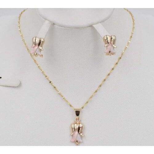 2018 NEW unique gold necklace collocation fashion circular pendant earrings jewelry for women in Dubai