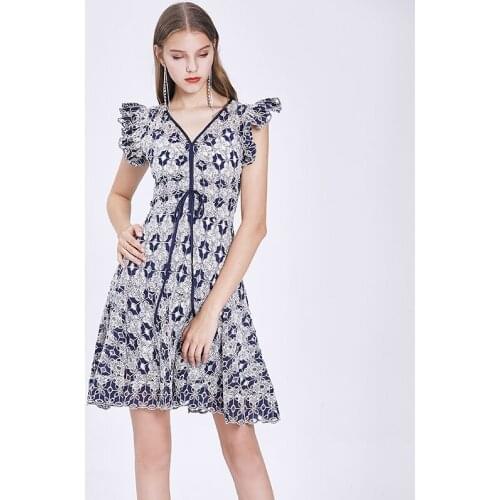 Runway Designer Summer Vintage Hollow Out Embroidery Dress Womens Fashion V-neck sleeveless High Quality Lace Dress
