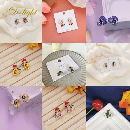 Tandsen Women's Gold Earrings