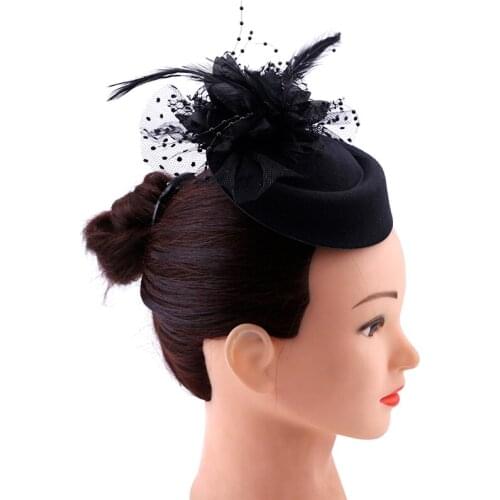 1PCS Fascinator with Feathers and Veiling ladies day Wedding Bridal Party Wedding Brides Hair accessories bride headdress