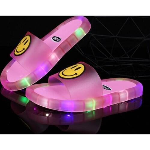 Children 2020 Toddler Light Up Slippers Children LED Kids Slippers Baby Bathroom Sandals Kids Shoes for Girl Boys Flip Flops