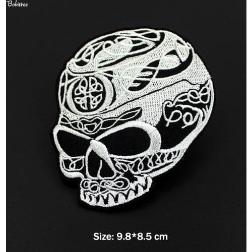 New design Punk White Skull Cloth Patch Iron On Embroidered Badge Appliques for Jackets Jeans Backpack Stickers