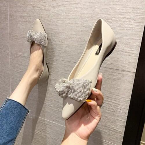 Luxury Crystal pleated flats woman sneaker shallow slip on ballerina shoes women loafers pointed toe rhinestones moccasins femme