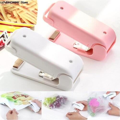 1Pcs Portable Mini Household Sealing Machine Sealer Food Saver Plastic Bag Capper Hand Pressure Sealer Without Battery