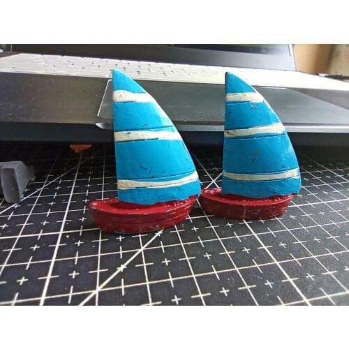 1pcs/lot Resin blue sailing boat 40mm Ornaments Micro landscape Ornaments Creative Home Gardening Decorations A003-3