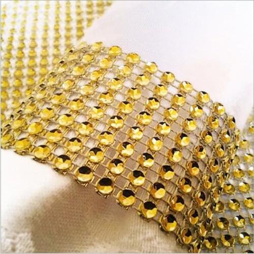 20Pcs/Lot Plastic Rhinestone Wrap Golden Napkin Ring New Napkin Rings Chair Buckle Hotel Wedding Supplies Home Talbe Decoration