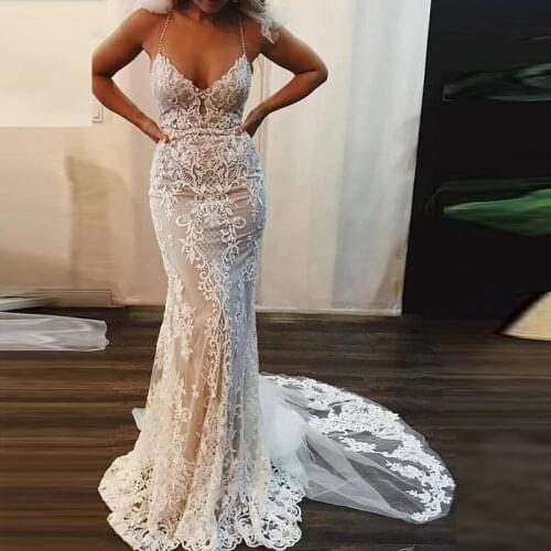 On Sale Elegant White Lace Spaghetti Straps Bridal Wedding Gowns Appliqued Sleeveless Court Train Wedding Dresses for Bride