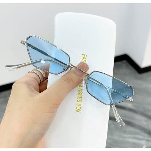 Blue Retro Cat Eye Sunglasses Women Fashion Lady Cateye Sun Glasses Trendy Retro Luxury Brand Designer Eyeglasse Red Pink Shadow
