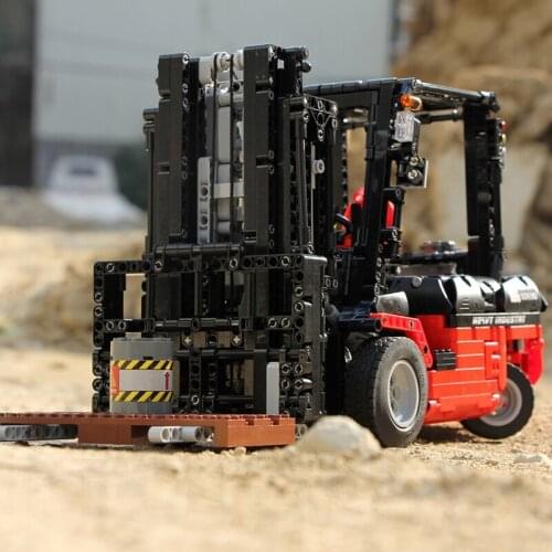 Mould King Technic APP RC Model The Forklift Truck 13106 1719PCS Building Blocks Bricks for Children Assemble Car Christmas Toys