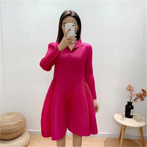 Miyake folds temperament plus size dress womens spring 2021 new fashion, comfortable, belly-covering and thin lantern dress