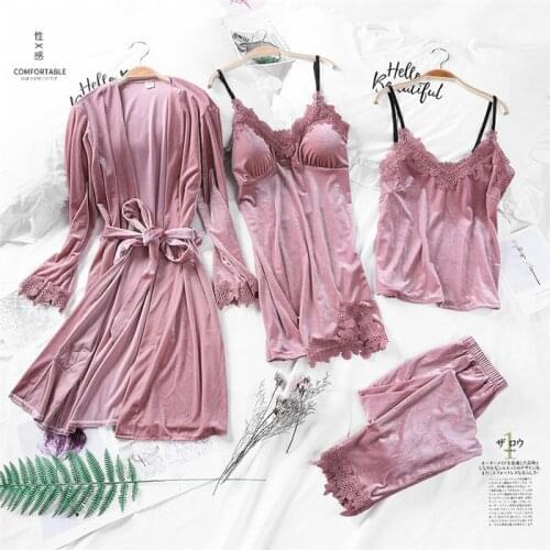 New Winter Gold Velvet 4 Pieces Gown Sets Pajamas Sets Women Sexy Lace Robe Pajamas Sleepwear Autumn Long Sleeveless Nightwear
