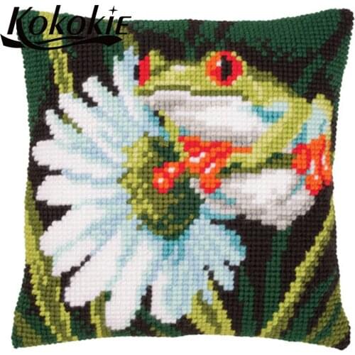 Cross stitch pillow kits fabric thread throw pillow cartoon frog Embroidery pillow kit DIY cartoon pillowcase Needlework kits