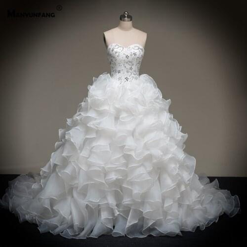 Luxury Strapless Embroidery Appliques Tulle Diamond Wedding Dress 2021 Hot Sale Lace Up Back Sleeveless Bridal Ball Gown