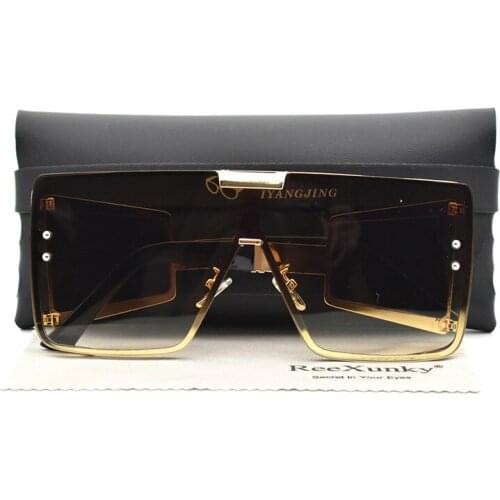 New 2021 Womens Oversized Square Sunglasses Fashion Brand Designer Vintage Rivet Sun Glasses Mens UV400 Shades Eyewear With Case