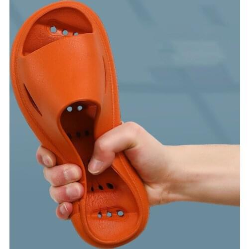 New EVA Slides Women Bathroom Shoes Hole Leaking Sandals Anti-slip Slippers Indoor Shoes Anti-slip Shower Mens Slipper Hollow