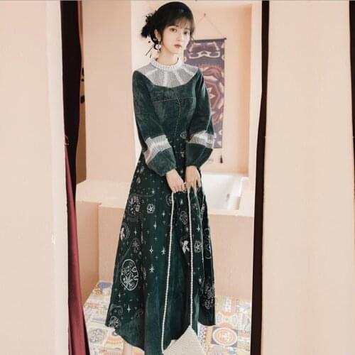 Spring and Autumn Lantern Sleeve ancient retro dress country wind female was thin arts lace embroidery collar velvet dress F915