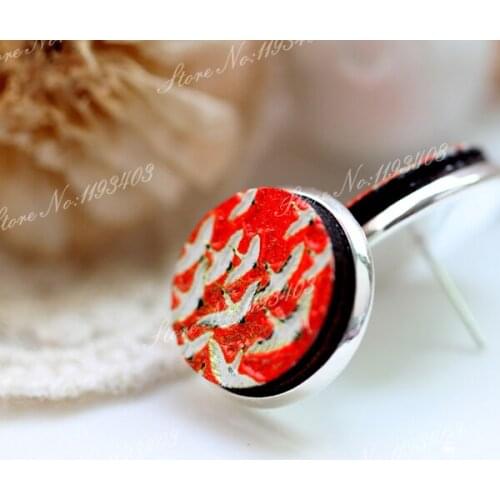 Unique 3D Birds Embossed 16mm Round Coloured Drawing pattern Laser Cut wood Cabochon DIY for Rings, Earring,Brooch,Necklace