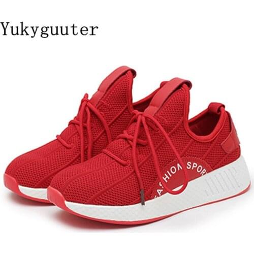 Sport Running Shoes Woman Outdoor Breathable Comfortable Couple Shoes Lightweight Athletic Mesh Sneakers Women High Quality