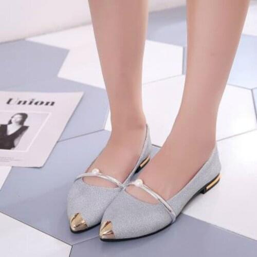 Shoes women spring 2020 new pearl shallow-mouthed chic single shoes 100 lap flat shoes Korean version 100 lap womens shoes 01