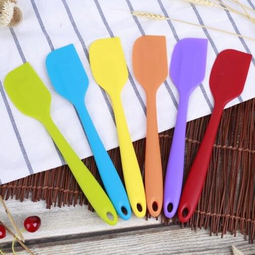 Cream spatula Baking Tools Food Grade Silicone Cream Scraper Integrated scraper Large all-inclusive scraper