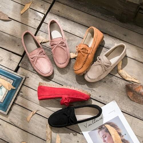 Bean shoes womens spring and summer beef tendon soft bottom leisure Korean mother shoes pregnant women flat lazy shoes