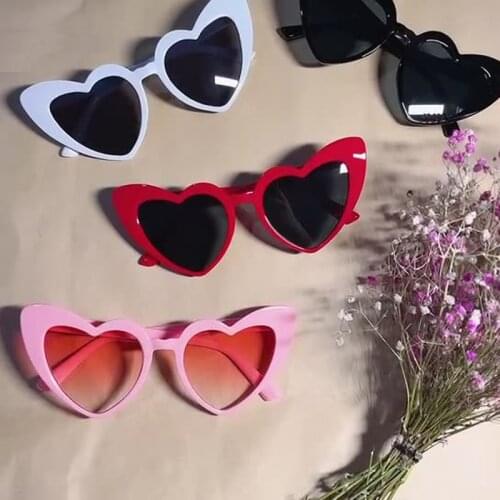 2021 Fashion Love Shape Women Sunglasses Cateye Personalized Fashion Brand Design Heart De Mujer Sun Glasses Gafas De Sol