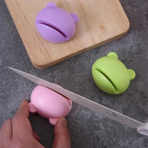 45B 1PC Useful Portable Mini kitchen Knife Sharpener Cute Bear Camping Pocket Knife Sharpener Kitchen Tool Accessories