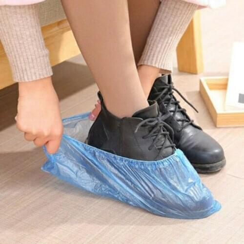 100 PCS Plastic Disposable Shoe Covers Cleaning Overshoes Outdoor Rainy Day Carpet Cleaning Shoe Cover Waterproof Shoe Covers