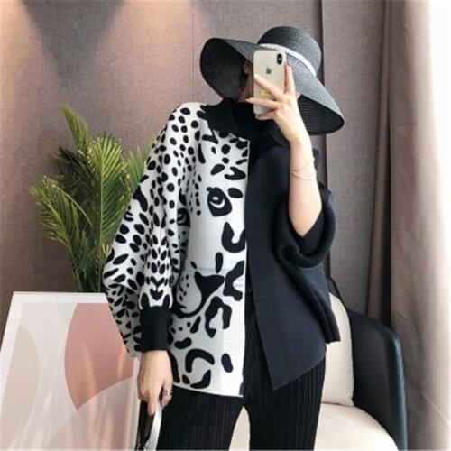 Miyake pleated trench coat womens spring 2020 new product loose and thin plus size long-sleeved leopard print cardigan jacket