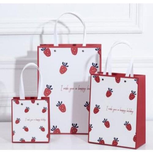 Fresh Simple Gift Bag Cartoon Srawberry Bear Sea Lion New Year Party Candy Valentines Day Scarf Gloves Receiving Paper Gift Bag