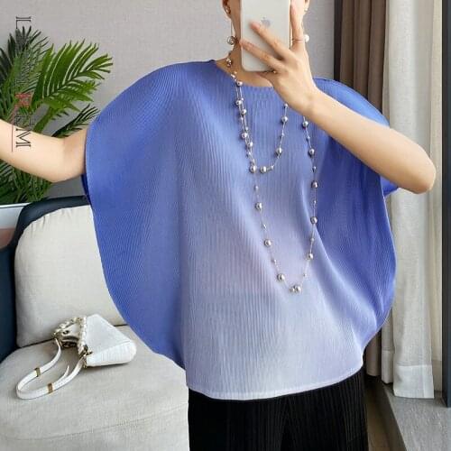 LANMREM Pleated Top Womens Short Batwing Sleeve Round Neck T-shirt 2021 Summer New Fashion Loose Casual Printed Shirts 2D3733