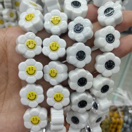 10pcs Smile Face Sun Flower Ceramic Beads 16x18mm Yellow White/Black White Loose Spacer Bead For Jewelry Making DIY Bracelet