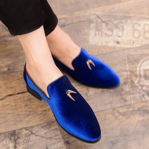 Fashion Party and Wedding Handmade Men Loafers Men Velvet Shoes Leaves and Gold Buckle Men Dress Shoe Mens Flats
