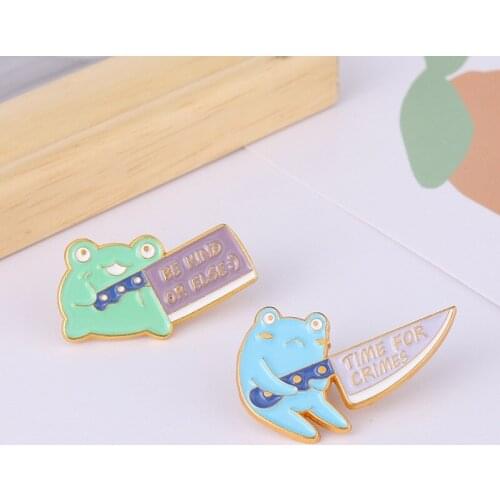Funny Cute Frog Knife Enamel Brooches For Women Girls Kids Cartoon Animal Badge Lapel Pins Bag Clothes Sweet Jewelry Gift