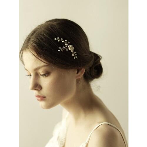 Romantic Sweetheart Bridal Headdress Alloy Pearl Hairnip for Wedding Perform Travel Daily Life O852