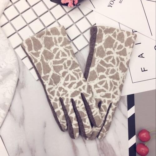 Female Cashmere Cute Girl Print Leopard Embroidered Touch Screen Mittens Winter Women Wool Knit Thicker Driving Warm Gloves J74