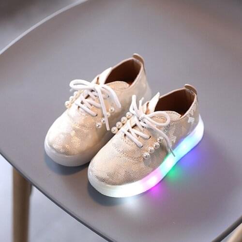 Childrens LED Luminous Shoes New Boys and Girls Round Head Lace Up Casual Shoes Colorful Flash Board Shoes Flat Shoes